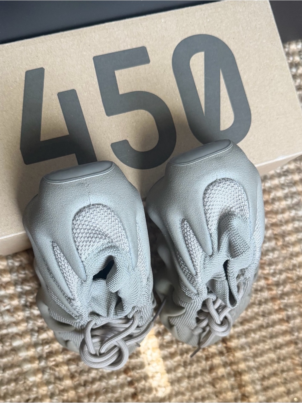 Yeezy 450 - Picture 5 of 12